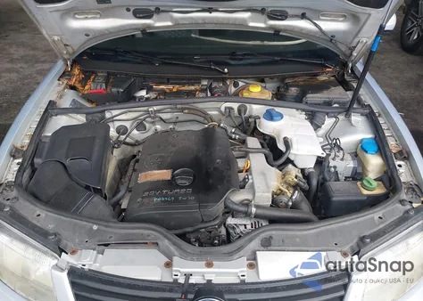 1999 Volkswagen Passat Gls from USA, damaged, VIN WVWMA63B3XE499596